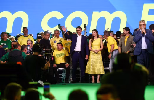 Com vídeo de IA de Bolsonaro e presença de Javier Milei, PL oficializa Flávio ao Planalto em São Paulo