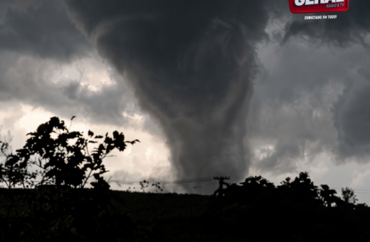 Tornado atinge cidades do Noroeste do Rio Grande do Sul, causa destruição e deixa feridos