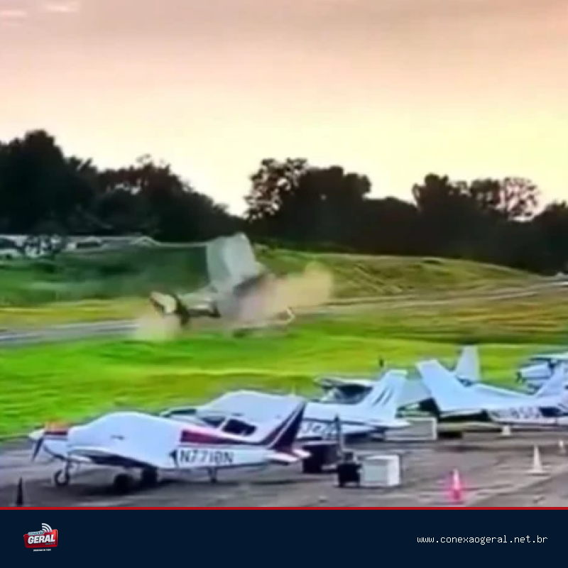 Vídeo mostra avião atingindo helicóptero da polícia na Pensilvânia; piloto morre