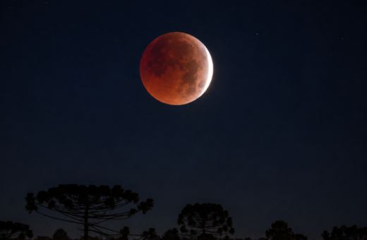 Eclipse lunar vai esconder mais de 96% da Lua nesta quinta-feira e poderá ser visto em Araucária