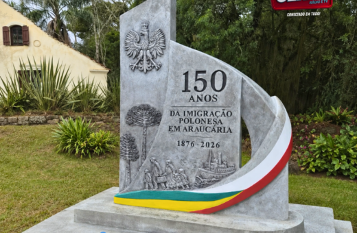 Araucária inaugura monumento em homenagem aos 150 anos da imigração polonesa