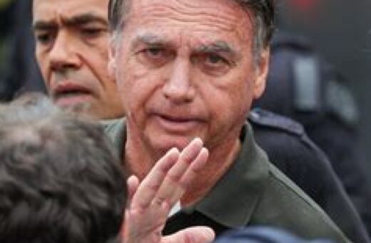 Moraes autoriza Bolsonaro a sair da prisão domiciliar para consulta odontológica