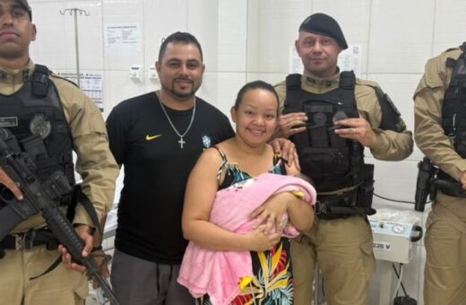 Policiais militares salvam recém-nascida engasgada em Cambé