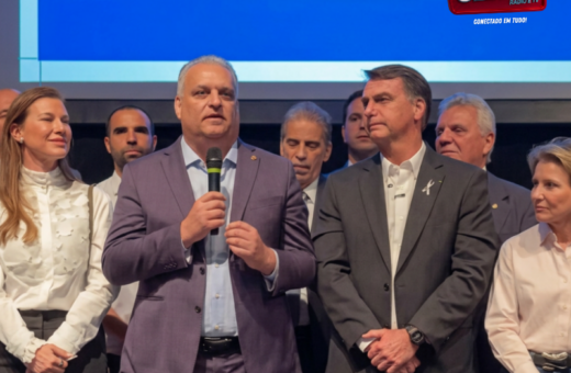 Flávio Bolsonaro anuncia Alfredo Gaspar como vice e confirma chapa pura do PL para a disputa presidencial de 2026