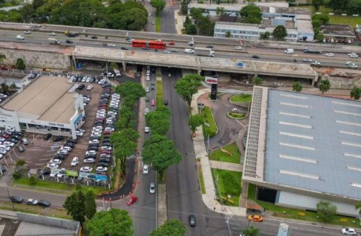 Trecho da marginal da Linha Verde é liberado e facilita acesso ao Centro de Curitiba