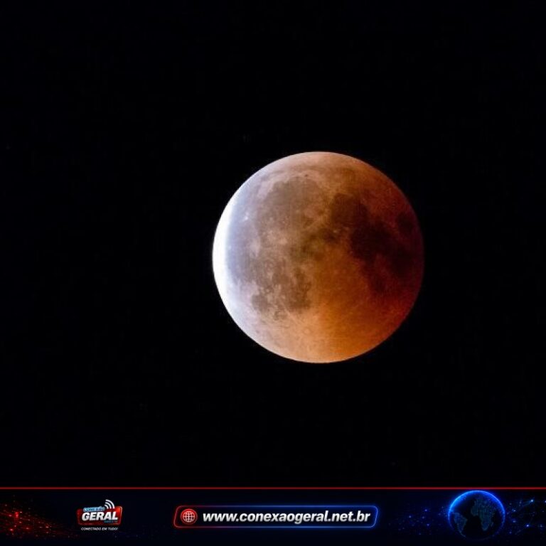 Eclipse lunar quase total encobre 96% da Lua e impressiona observadores no Brasil e no Paraná