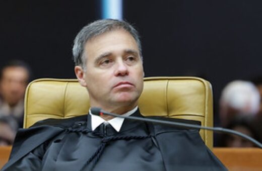 Mendonça retira sigilo de apuração sobre mensagens atribuídas a Vorcaro e Moraes