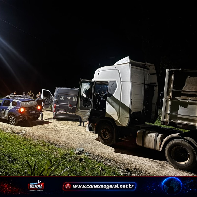 Guarda Municipal apreende cerca de 2,5 toneladas de maconha na área rural de Araucária