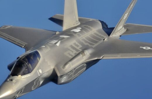 EUA aprovam possível venda de 48 caças F-35 à Arábia Saudita por US$ 24,3 bilhões