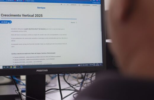 Curitiba concede progressão a 6.737 servidores; reajuste de 15% entra na folha de setembro