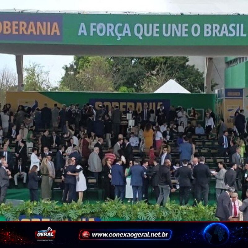 Brasília celebra 204 anos da Independência com desfile na Esplanada dos Ministérios
