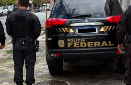 PF faz operação contra comércio ilegal de cigarros eletrônicos no Centro de Curitiba