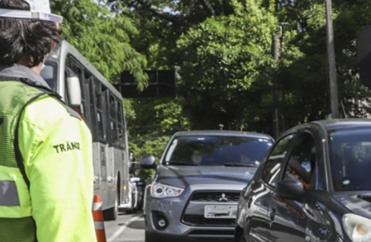 Fim de semana terá bloqueios e mudanças no trânsito de Curitiba para oito eventos