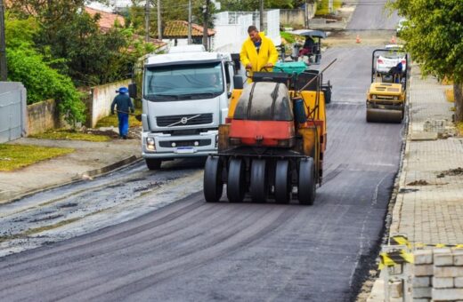 Colombo autoriza licitação para pavimentação da Estrada José Taverna