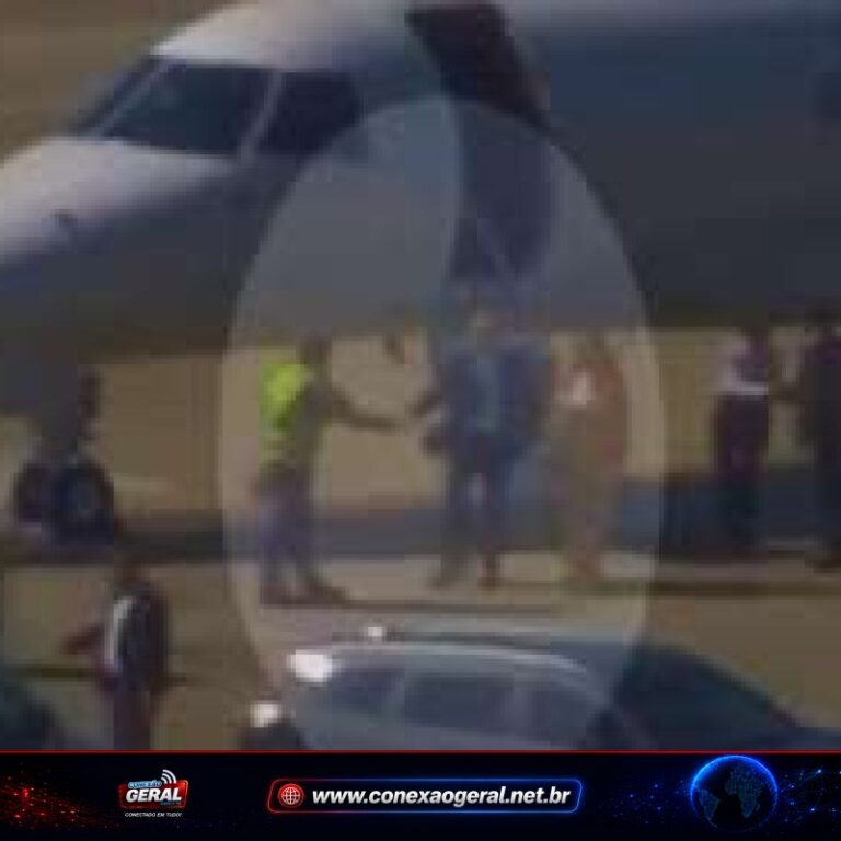 Vídeo mostra Moraes e esposa desembarcando de jato ligado a Daniel Vorcaro; escritório diz que voo foi contratado como táxi aéreo