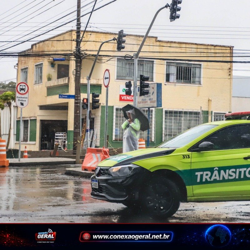 Curitiba tem bloqueios e alterações no trânsito neste domingo por corridas e eventos