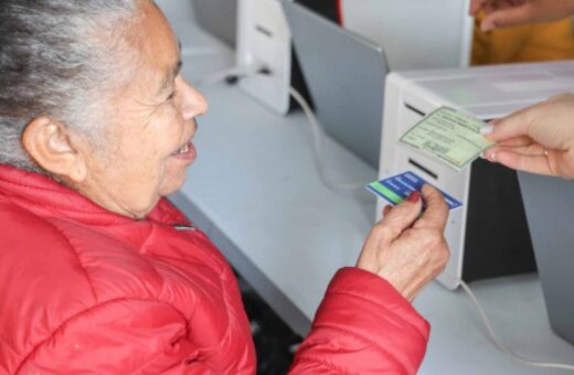 Paraná já emitiu mais de 115 mil Carteiras da Pessoa Idosa; veja quem tem direito