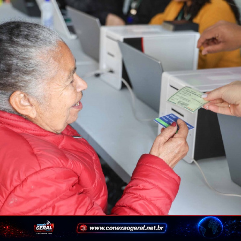 Paraná já emitiu mais de 115 mil Carteiras da Pessoa Idosa; veja quem tem direito