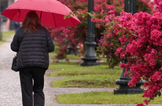 Chuva deve persistir no Paraná neste domingo; Simepar aponta redução no risco de tempestades