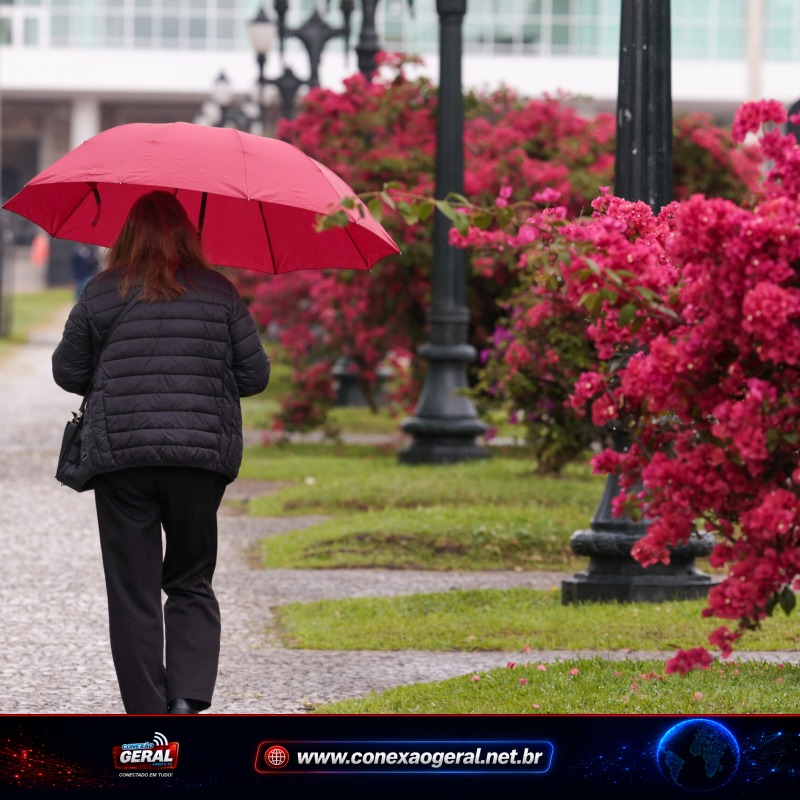 Chuva deve persistir no Paraná neste domingo; Simepar aponta redução no risco de tempestades