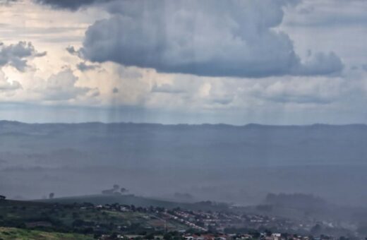 Chuva mantém Paraná em alerta: 16 cidades já superaram a média de outubro