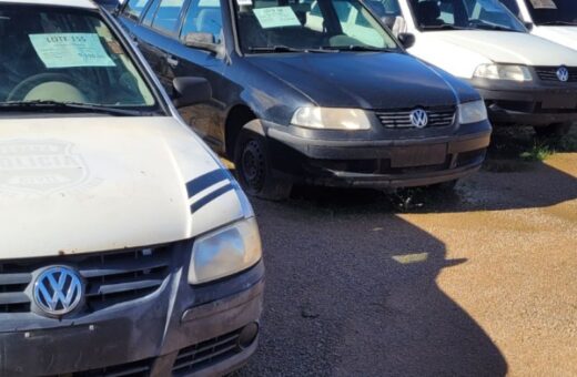 Governo do Paraná abre lances para leilão de veículos oficiais com carros, caminhonetes e utilitários