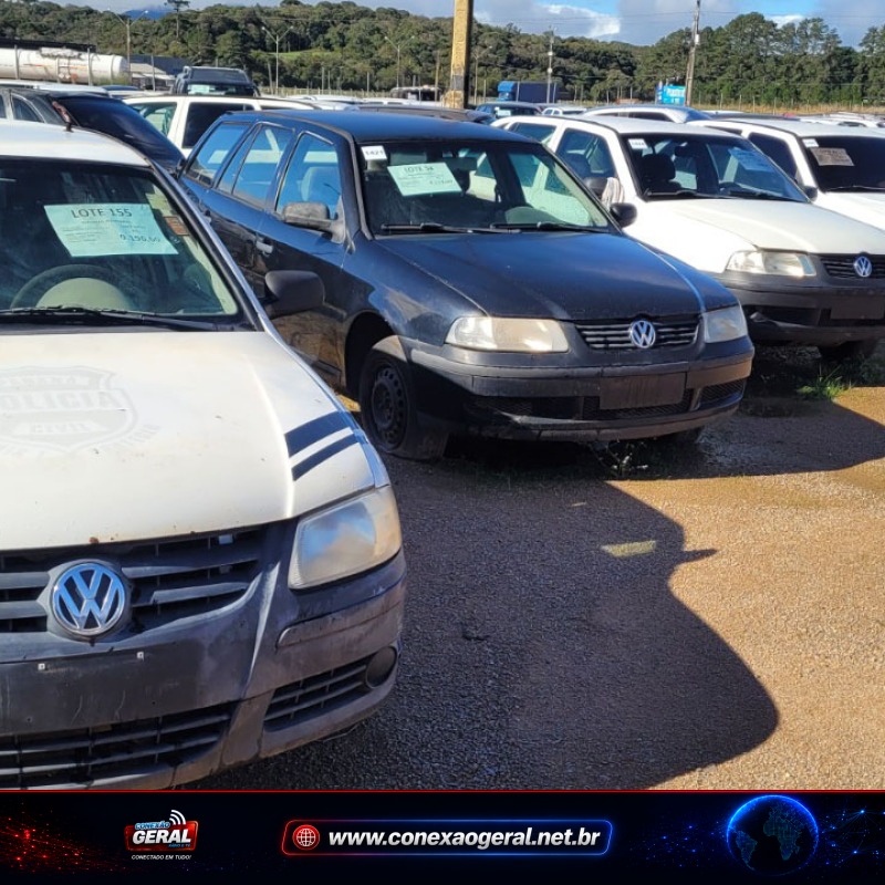 Governo do Paraná abre lances para leilão de veículos oficiais com carros, caminhonetes e utilitários