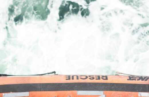 Naufrágio de barco com migrantes deixa 139 mortos na África Oriental e expõe riscos das travessias irregulares