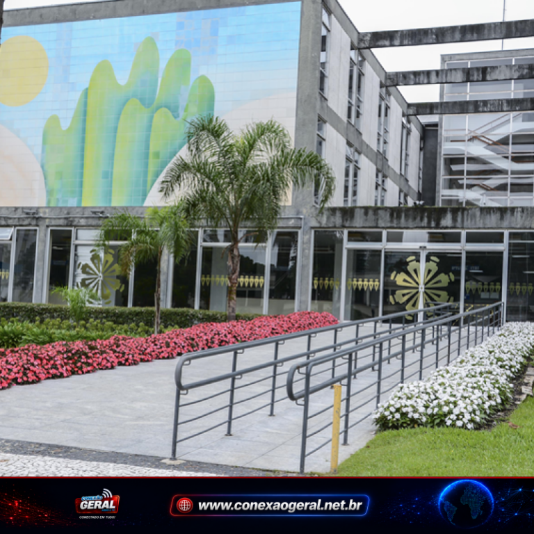 Prefeitura de Curitiba abre seleção para 243 vagas; inscrições começam em 19 de outubro