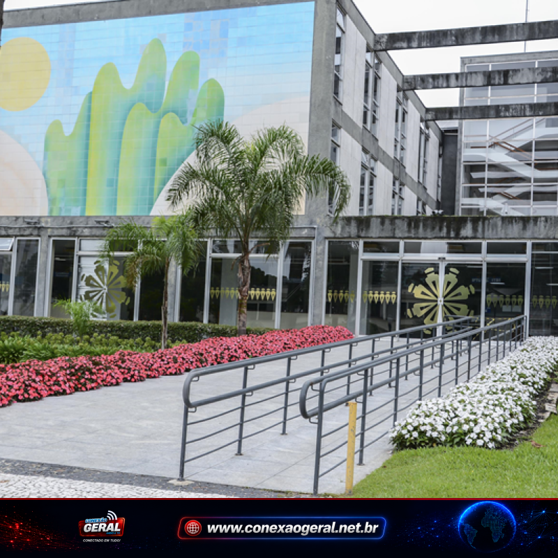 Prefeitura de Curitiba abre seleção para 243 vagas; inscrições começam em 19 de outubro